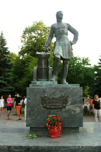 Памятник Петру первому (Азов)
